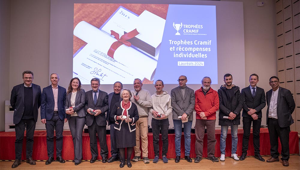 photo de groupe des lauréat(e)s des trophées cramif 2024